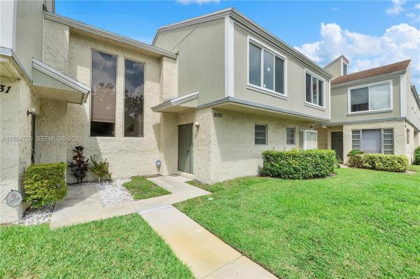 8133 Lagos De Campo Blvd #J-1, Tamarac, Florida 33321, image 1