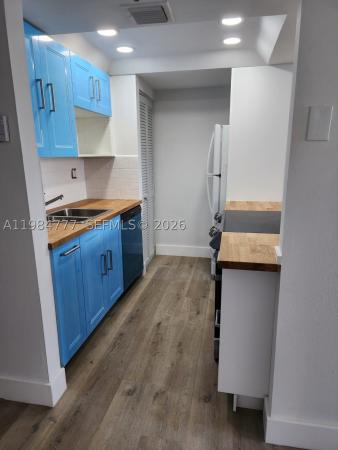 Brickell Key One, 520 Brickell Key Dr #A1517, Miami, Florida 33131, image 2