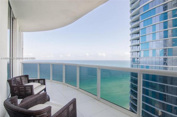 Tdr Tower 3, 15811 Collins Ave #2602, Sunny Isles Beach, Florida 33160, image 2
