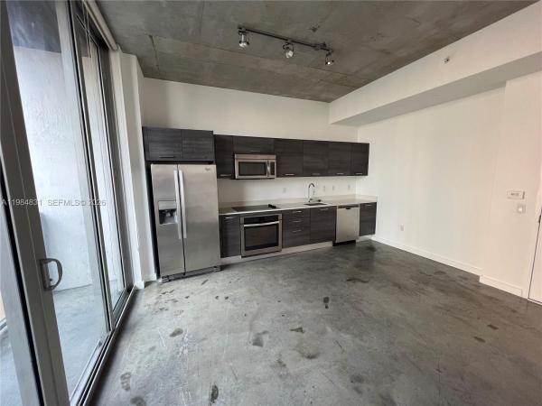 Centro, 151 SE 1st St #706, Miami, Florida 33131, image 1