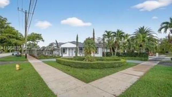 Country Club Estates, 588 Mokena Dr, Miami Springs, Florida 33166, image 1