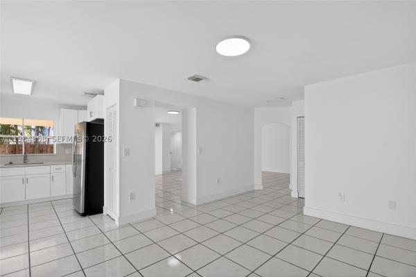Poinciana At Oaks Landing, 11776 SW 90th Ter, Kendall, Florida 33186, image 3