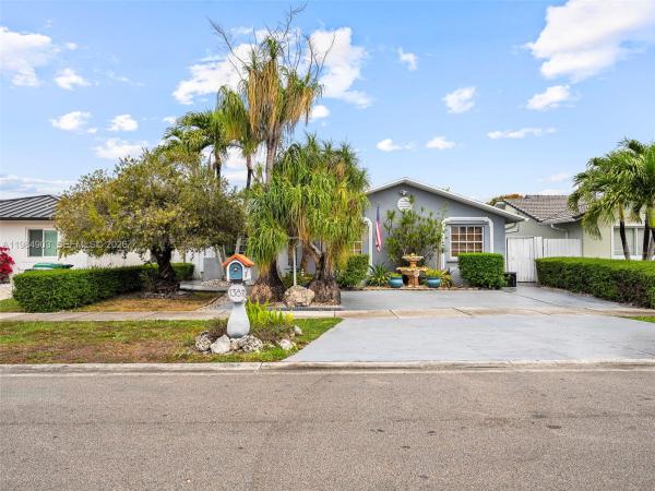 13811 SW 14th St, Unincorporated Dade County, Florida 33184, image 1