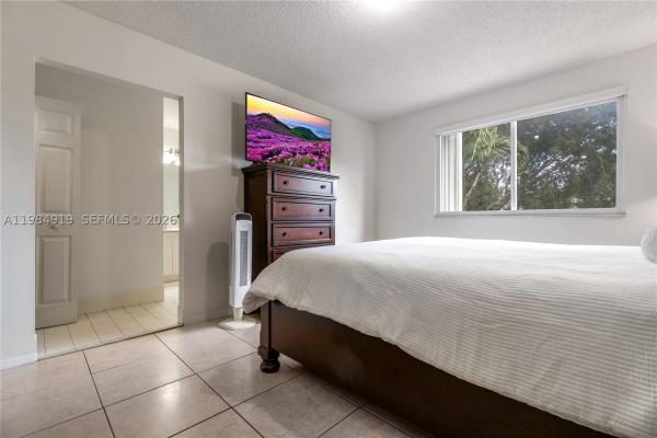 Tesoro At Forest Lakes, 16323 SW 97th St, The Hammocks, Florida 33196, image 3