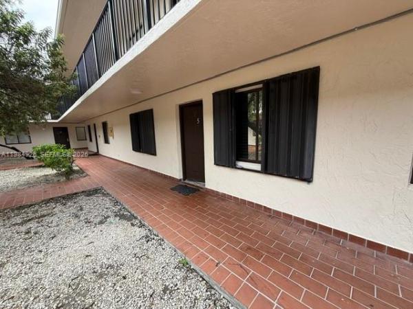 Cadiz, 6278 W 22nd Ct #5, Hialeah, Florida 33016, image 2