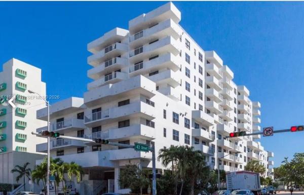 Vendome Place, 4301 Collins Ave #902, Miami Beach, Florida 33140, image 1