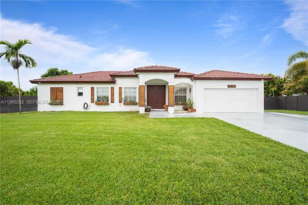 28104 SW 165th Ct, Homestead, Florida 33033, image 2