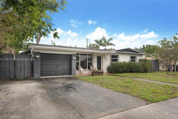 Boulevard Heights, 7101 Taylor St, Hollywood, Florida 33024, image 2