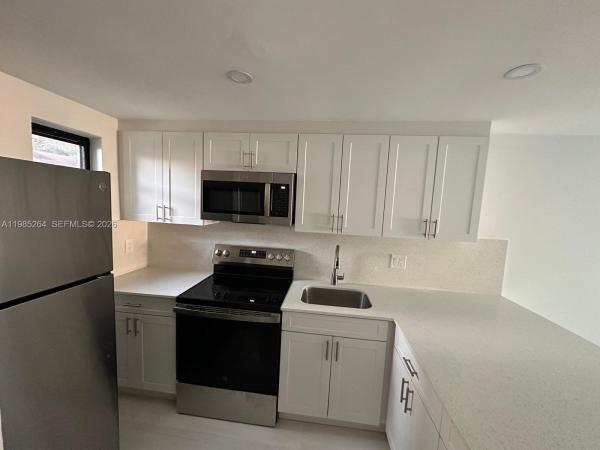 River Club Townhouse, 1901 NW S River Dr #33C, Miami, Florida 33125, image 1