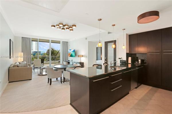 Sorrento Tower, 4391 Collins Ave #307, Miami Beach, Florida 33140, image 1