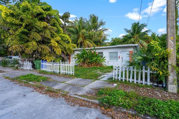 Buena Vista Gardens, 5631 NW 5th Ct, Miami, Florida 33127, image 3