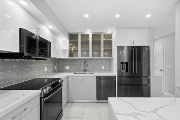 De Soto Park South, 701 Three Islands Blvd #411, Hallandale Beach, Florida 33009, image 1