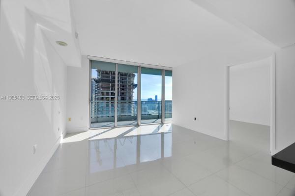 Mint At Riverfront, 92 SW 3rd St #3904, Miami, Florida 33130, image 2