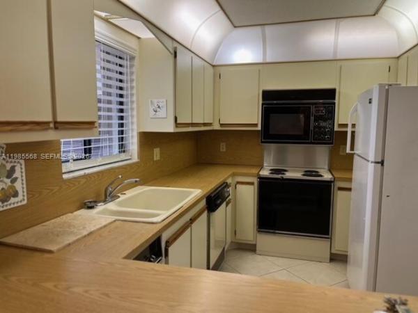 The Shores At Wellington, 12524 Shoreline Dr #104, Wellington, Florida 33414, image 3