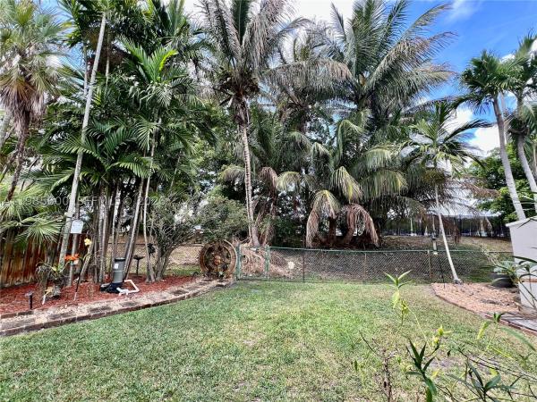 Tapestry, 2102 NW 193rd Ave, Pembroke Pines, Florida 33029, image 2