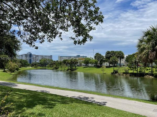 Hillcrest, 1000 Hillcrest Ct #308, Hollywood, Florida 33021, image 1