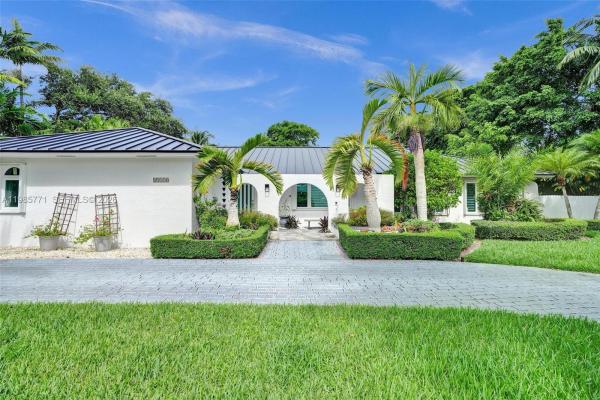 Pinewood Forest, 13110 SW 104th Ave, Kendall, Florida 33176, image 3