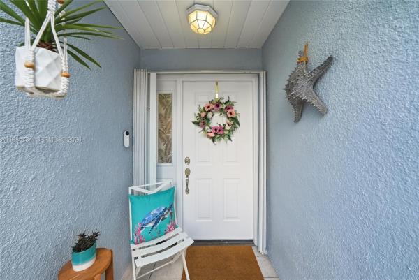 North Gate, 677 SE 22nd Dr, Homestead, Florida 33033, image 2