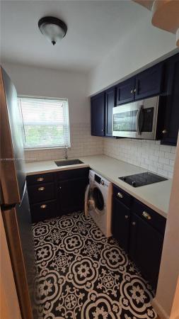 Bay Harbor Islands, Florida 33154, image 1