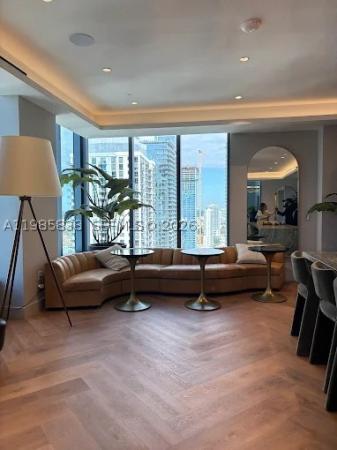 121 NE 5th St #912A, Miami, Florida 33132, image 3