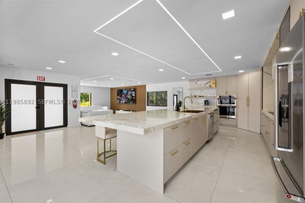 Hollywood Lakes, 1117 Adams St, Hollywood, Florida 33019, image 2