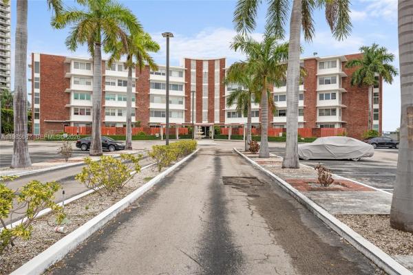 The Shores, 1700 NE 105th St #505, Miami Shores, Florida 33138, image 2