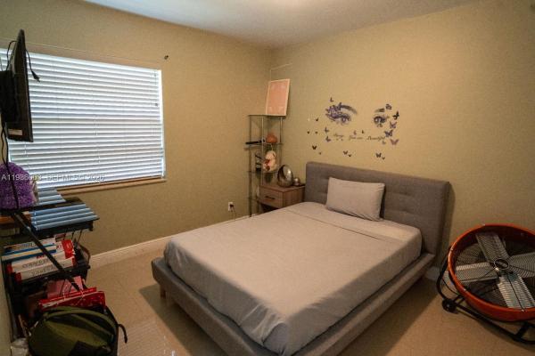333 Ives Dairy Rd #A33306, Unincorporated Dade County, Florida 33179, image 1
