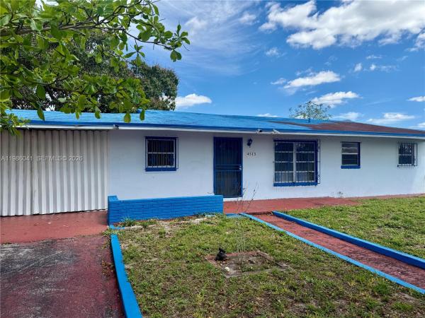 Carol City Gardens, 4513 NW 203rd Ter, Miami Gardens, Florida 33055, image 2