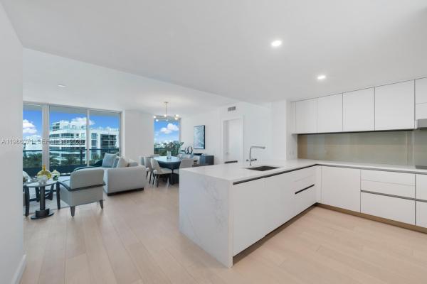 9221 E Bay Harbor Dr #610, Bay Harbor Islands, Florida 33154, image 1