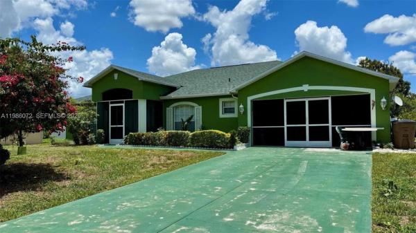 1122 Mckinley Ave, Lehigh Acres, Florida 33972, image 1