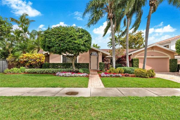 2011 NE 211th Ter, Unincorporated Dade County, Florida 33179, image 1