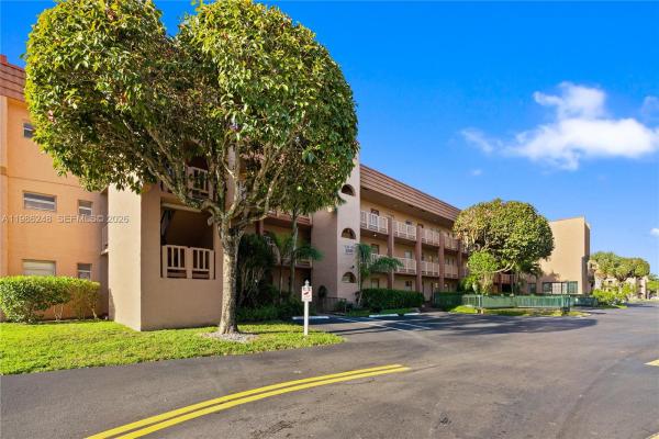 Sunrise Lakes 3, 9540 Sunrise Lakes Blvd #103, Sunrise, Florida 33322, image 1