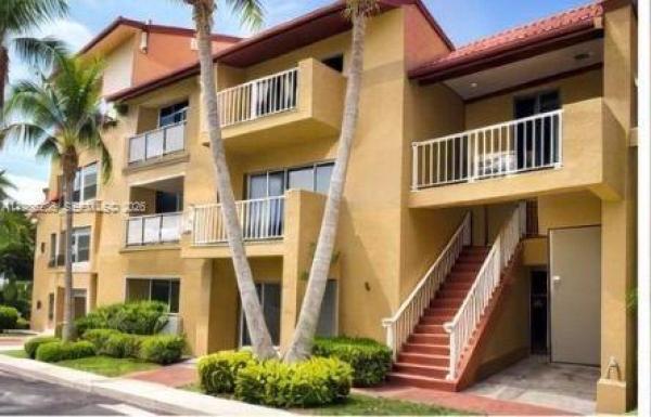 The Courts At Kendall, 15620 SW 80th St #H-304, Kendall West, Florida 33193, image 1