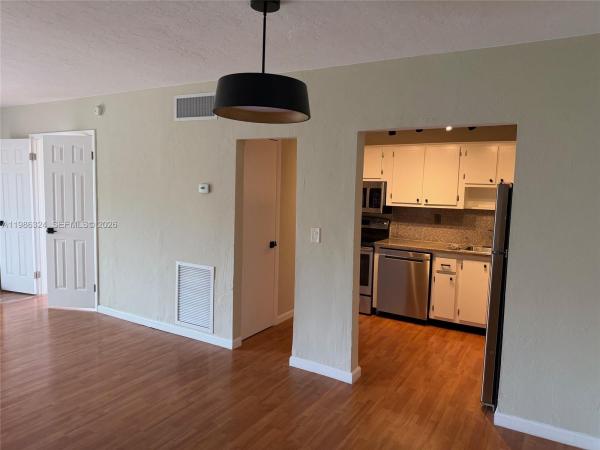 Keystone Bay, 2640 NE 135th St #317, North Miami, Florida 33181, image 1