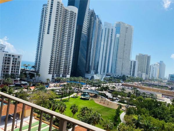 Winston Towers 600, 210 174th St #1104, Sunny Isles Beach, Florida 33160, image 1