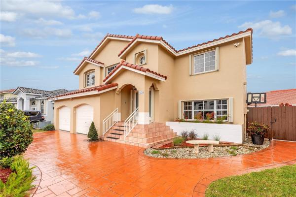 Renaissance At Lakes Of The Meadow, 4520 SW 154th Ct, Kendall West, Florida 33185, image 2