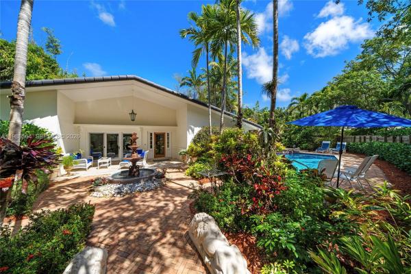 Tropical Isle Homes, 269 Cranwood Dr, Key Biscayne, Florida 33149, image 1