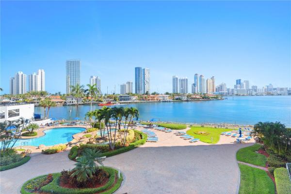 Mystic Pointe Tower 200, 19101 NE 36th Ct #409, Aventura, Florida 33180, image 1