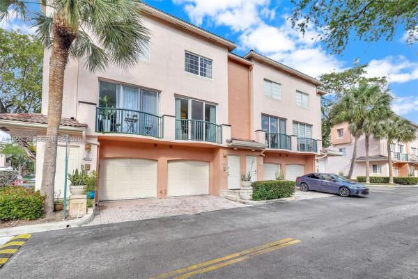 Village East, 2107 SE 10th Ave #817, Fort Lauderdale, Florida 33316, image 1