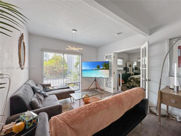Lincoln Road Villas East, 1611 West Ave #9, Miami Beach, Florida 33139, image 3