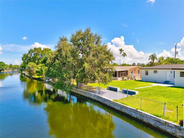 Cravero Lake Shore Estates, 1061 NW 87th St, West Little River, Florida 33150, image 3