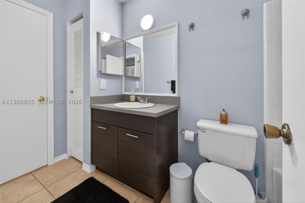 Coral Key, 3400 N Pinewalk Dr N #923, Margate, Florida 33063, image 2