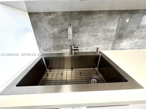 Andor Plaza, 16850 S Glades Dr #8C, North Miami Beach, Florida 33162, image 2