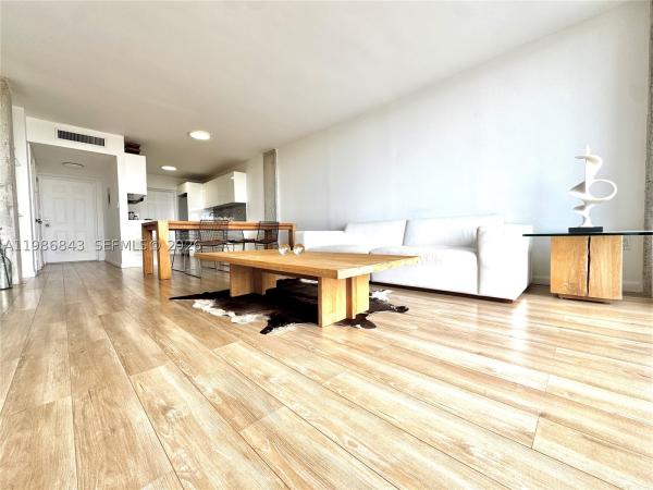 Andor Plaza, 16850 S Glades Dr #8C, North Miami Beach, Florida 33162, image 3