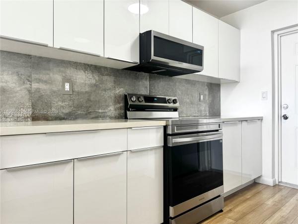 Andor Plaza, 16850 S Glades Dr #8C, North Miami Beach, Florida 33162, image 1