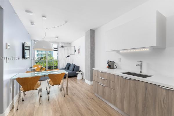 1215 On West Avenue, 1215 West Ave #402, Miami Beach, Florida 33139, image 2