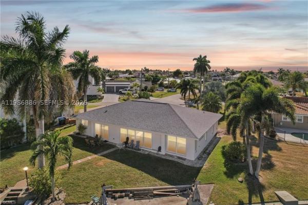 1819 SE 43rd St, Cape Coral, Florida 33904, image 2