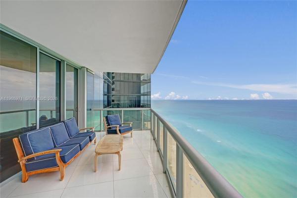 Jade Ocean, 17121 Collins Ave #3206, Sunny Isles Beach, Florida 33160, image 2
