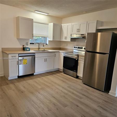 27 SW 8th Ct #27, Hallandale Beach, Florida 33009, image 1