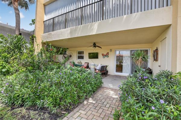 Beach House Village, 333 SE 20th Ave #G2, Deerfield Beach, Florida 33441, image 3